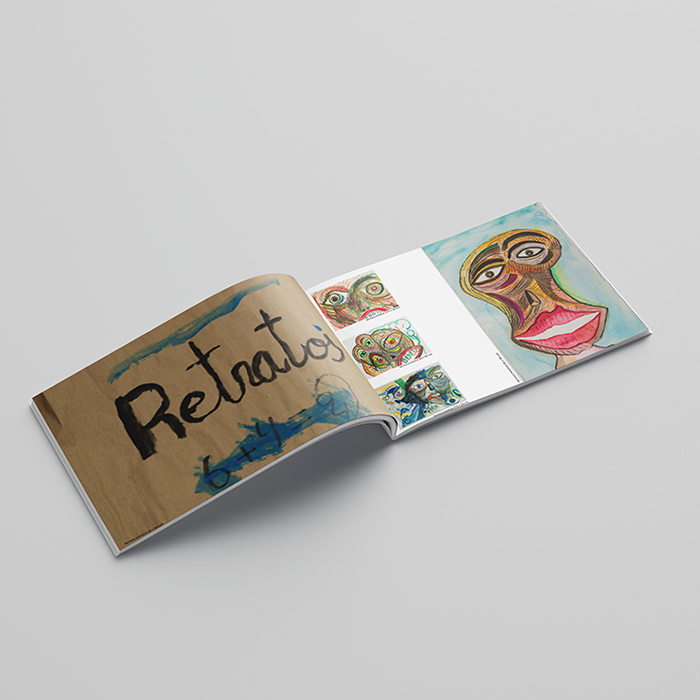 Doble página Imagen a doble página del interior del catálogo.